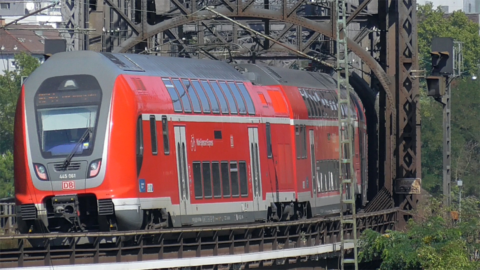 Züge der Deutschen Bahn AG: Eisenbahn-Geräusche zum kostenlosen Download als MP3