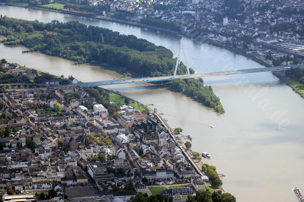 Raiffeisenbrücke und Rheininsel Weißenthurmer Werth
