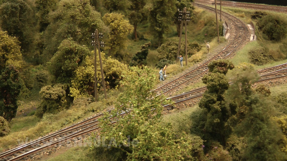 Führerstandsmitfahrt auf der Modellbahn von Trains Miniatures de l'Omois